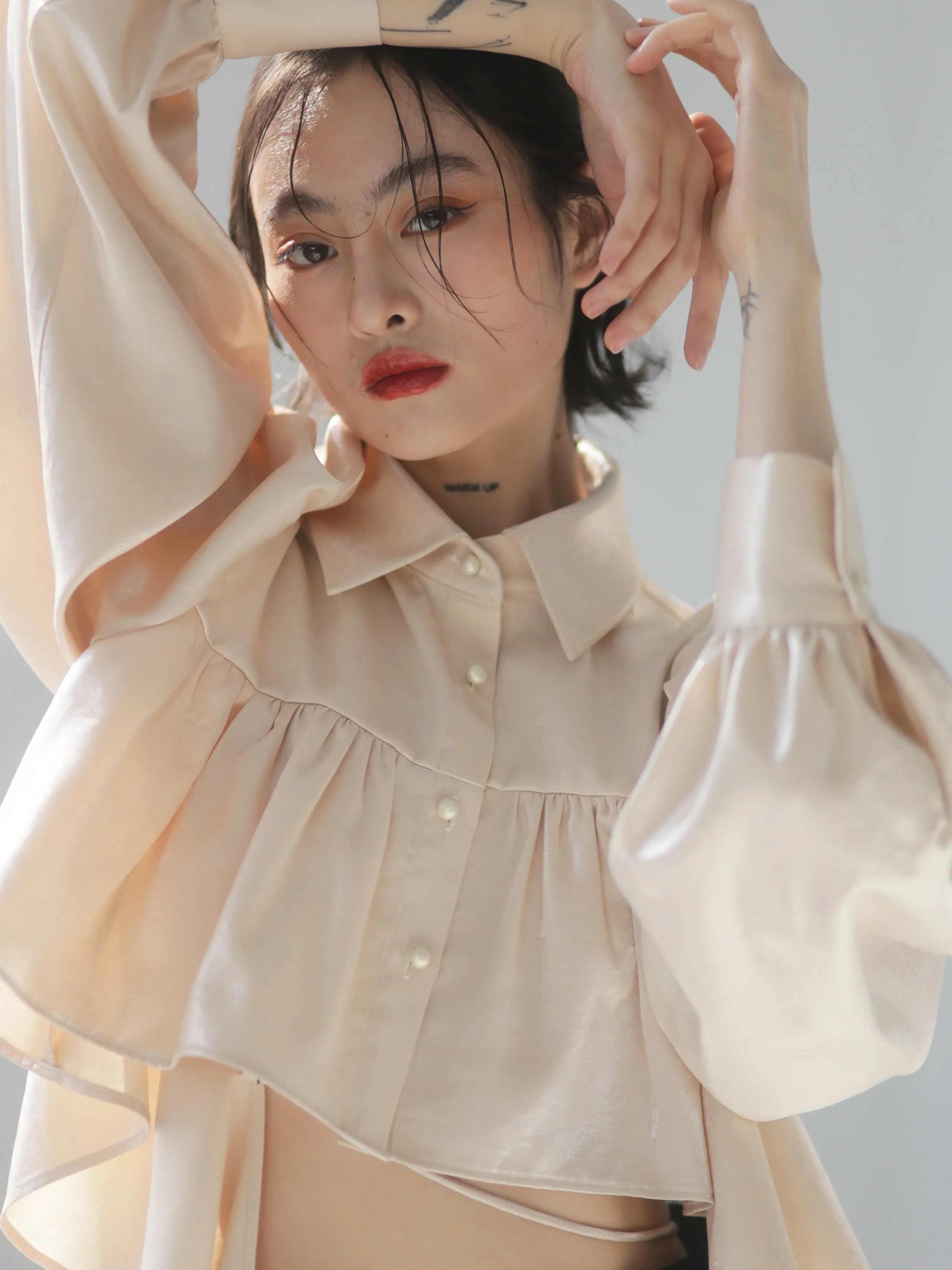 Elegant Frilled Long Sleeve Blouse